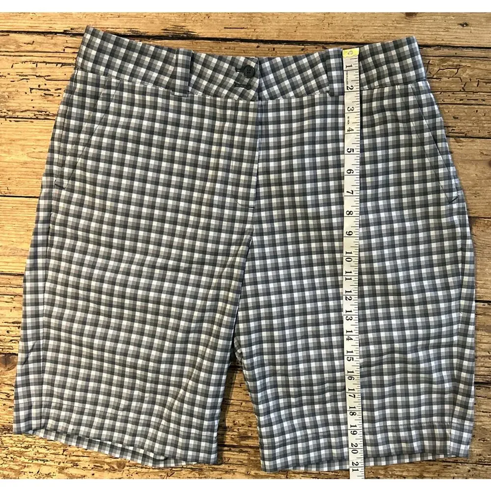 Nike Golf Women’s Gray Plaid Golf Shorts Size 12
